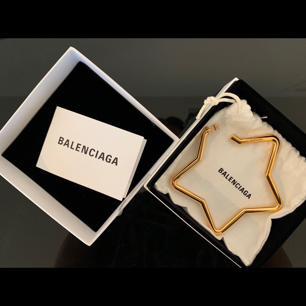 Balenciaga single size earring (star)